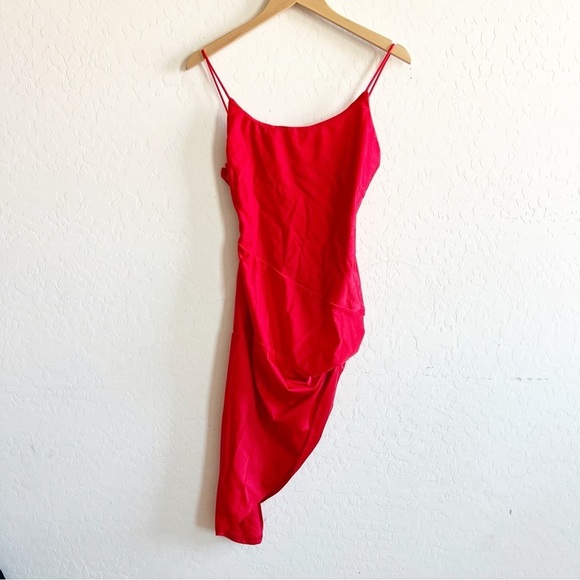 superdown Eva Twisted Slit Dress in Red - Picture 4 of 11